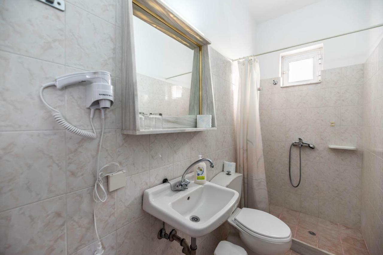 Hotel Ikaros アルハンゲロス エクステリア 写真